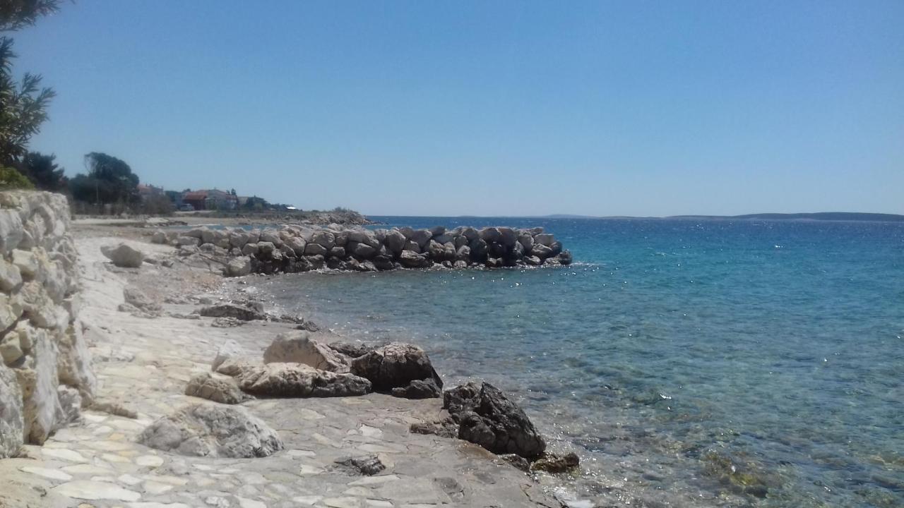 Guesthouse Sime Kolan Bagian luar foto
